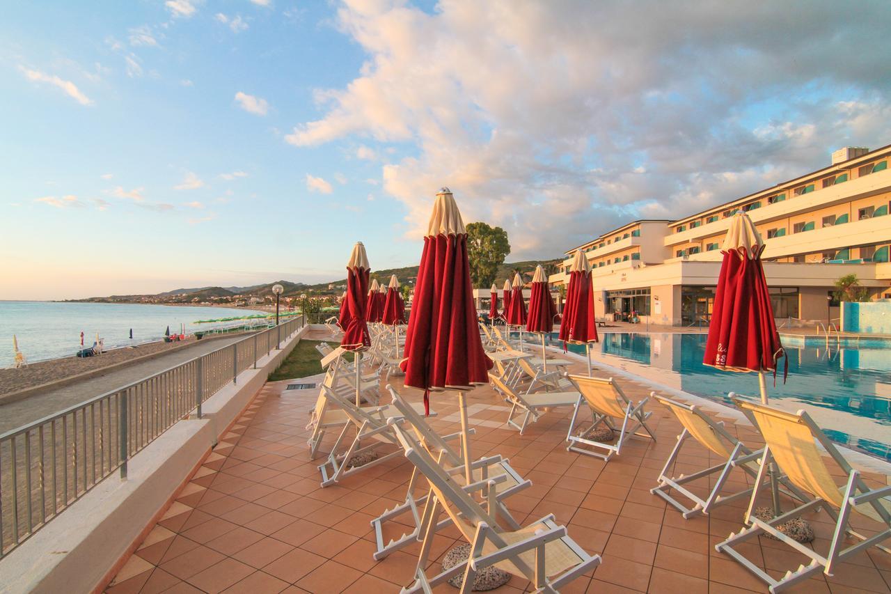 Club Esse Costa Dello Jonio Hotel Mandatoriccio Marina Exterior foto