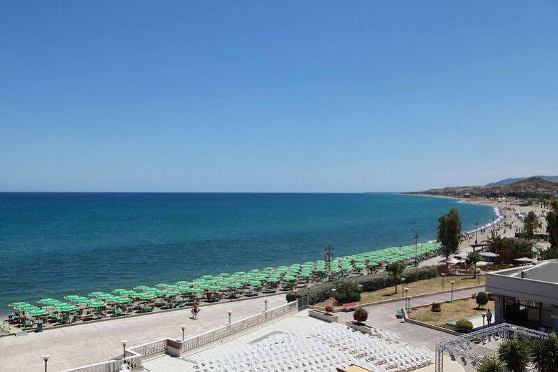Club Esse Costa Dello Jonio Hotel Mandatoriccio Marina Exterior foto